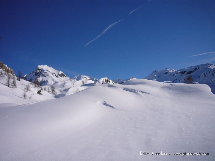 16 ... montagne di neve.JPG